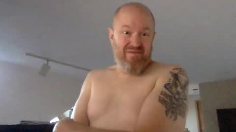 Snapshot of mness2024 chatting on 21, 10, 2025 MassachusettsMness online show from 21, 10, 2025