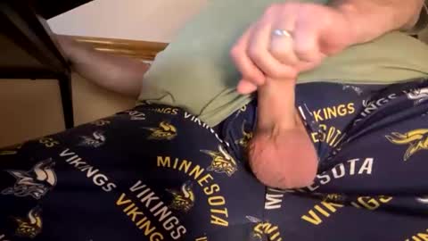 mnguy19726969 online show from 4, 6, 2026