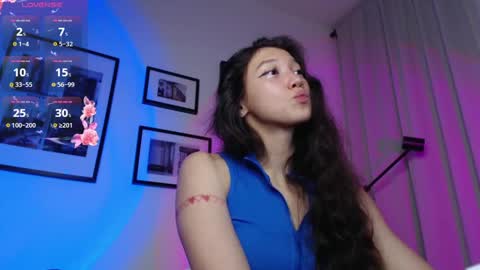 Snapshot of moana_blu chatting on 12, 1, 2025 moana online show from 12, 1, 2025