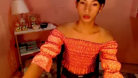 Snapshot of mocha_locca chatting on 1, 1, 2025 Mocha Locca online show from 1, 1, 2025