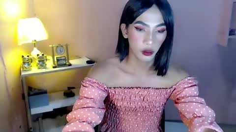 Snapshot of mocha_locca chatting on 8, 1, 2025 Mocha Locca online show from 8, 1, 2025