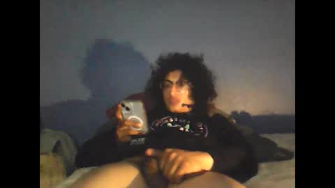 Snapshot of mochaandcreme chatting on 1, 3, 2025 mochaandcreme online show from 1, 3, 2025