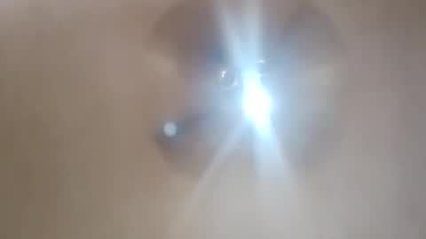 Snapshot of modelo_web18 chatting on 2, 12, 2025 camilo online show from 2, 12, 2025