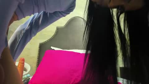 Sophia  online show from 10, 4, 2026