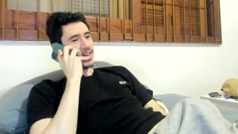 Snapshot of moderdelier chatting on 1, 1, 2025 DigBreed online show from 1, 1, 2025