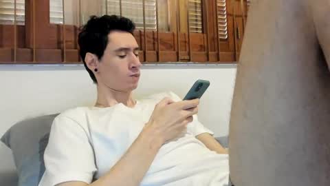 Snapshot of moderdelier chatting on 9, 1, 2025 DigBreed online show from 9, 1, 2025