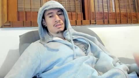 Snapshot of moderdelier chatting on 13, 9, 2025 DigBreed online show from 13, 9, 2025