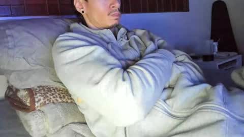 Snapshot of moderdelier chatting on 28, 9, 2025 DigBreed online show from 28, 9, 2025