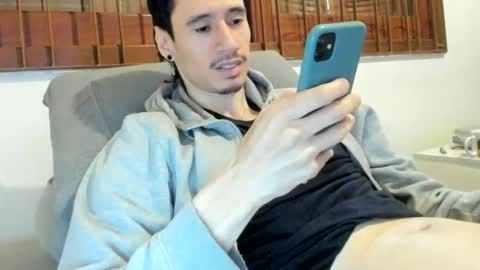 Snapshot of moderdelier chatting on 30, 9, 2025 DigBreed online show from 30, 9, 2025