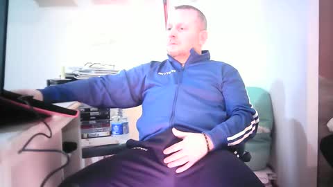 Snapshot of modesto1969 chatting on 2, 1, 2025 modesto1969 online show from 2, 1, 2025