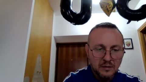 Snapshot of modesto1969 chatting on 25, 10, 2025 modesto1969 online show from 25, 10, 2025