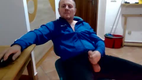 Snapshot of modesto1969 chatting on 20, 11, 2025 modesto1969 online show from 20, 11, 2025