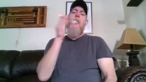 moeblick online show from 4, 1, 2025