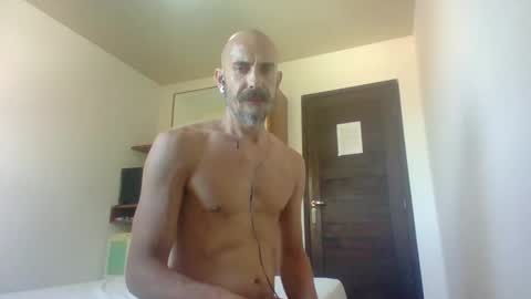 Snapshot of moica84 chatting on 4, 2, 2025 moica84 online show from 4, 2, 2025