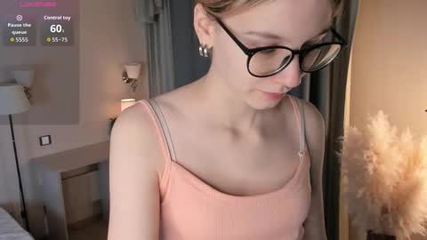 Laura online show from 15, 12, 2025