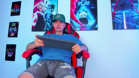 moises_23cm online show from 5, 11, 2025