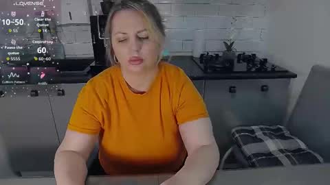 Snapshot of mojjo_erika chatting on 9, 2, 2026 erika online show from 9, 2, 2026