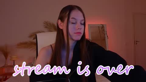 Molly online show from 9, 12, 2024