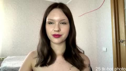 Snapshot of mollieadamek chatting on 17, 5, 2026 Lisa online show from 17, 5, 2026