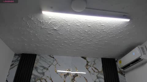 Snapshot of molliebue1 chatting on 26, 2, 2026 Hey Guys Im Mollie online show from 26, 2, 2026