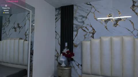 Hey Guys  Im Mollie online show from 8, 4, 2026