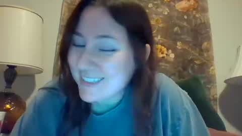 Snapshot of mollsballs123 chatting on 15, 11, 2025 mollsballs123 online show from 15, 11, 2025