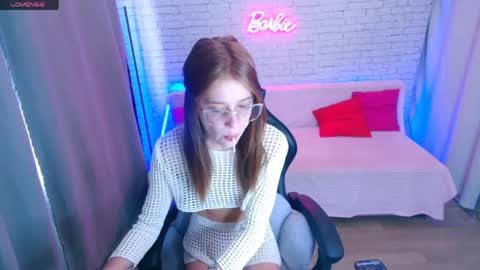Snapshot of molly_barbie chatting on 22, 5, 2026 Molly Prvt is open online show from 22, 5, 2026