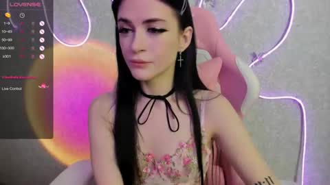 Snapshot of molly_crystall chatting on 26, 7, 2026 Molly - online show from 26, 7, 2026