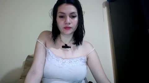 Snapshot of molly_fragance chatting on 11, 10, 2025 Molly online show from 11, 10, 2025