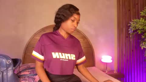 Snapshot of molly_jackson chatting on 7, 7, 2026 Molly Jackson online show from 7, 7, 2026
