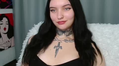 Lina online show from 11, 1, 2025