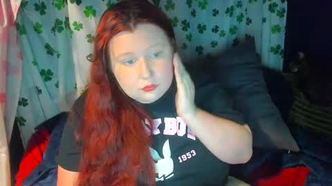 molly_moons online show from 25, 5, 2026