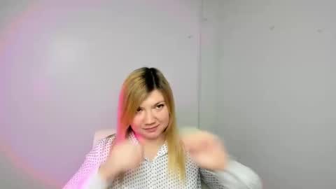 Molly online show from 10, 2, 2025