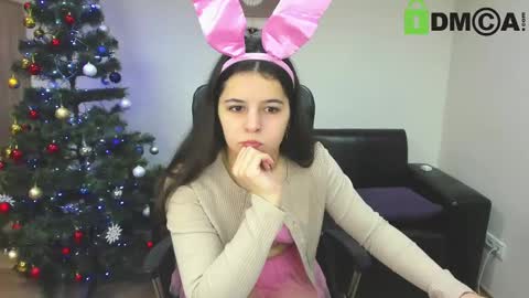 Molly Owens online show from 30, 12, 2024