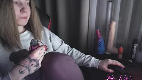 I have new photos come and see with love Molly online show from 12, 2, 2025