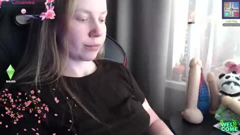 Snapshot of molly_royse chatting on 15, 6, 2026 I have new photos come and see with love Molly online show from 15, 6, 2026