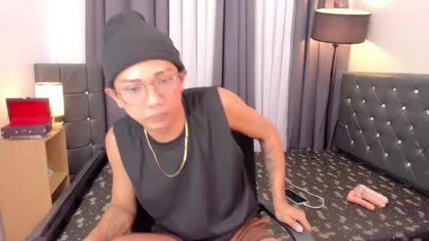 molly online show from 22, 12, 2025