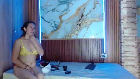 mollyandsam303av online show from 14, 2, 2026