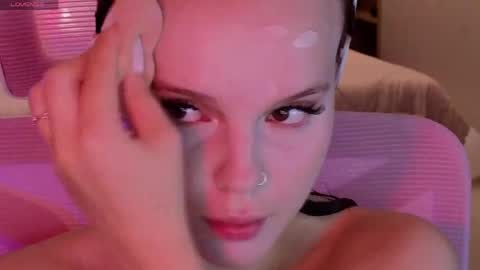 Snapshot of mollybossy chatting on 16, 5, 2026 Molly online show from 16, 5, 2026