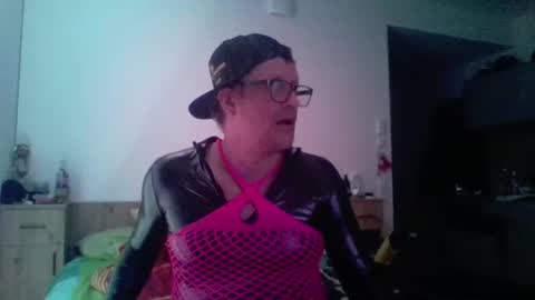 mollyboy23 online show from 19, 3, 2026