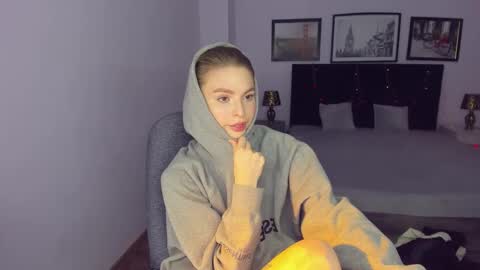 Snapshot of mollydangerous chatting on 28, 12, 2024 Taisha online show from 28, 12, 2024