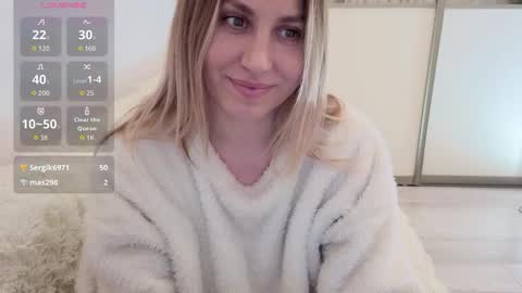 Snapshot of mollyforyou chatting on 8, 1, 2026 Nica follow me online show from 8, 1, 2026