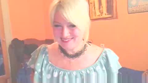 Snapshot of mollyjoyq chatting on 22, 5, 2026 Mollyjoyq online show from 22, 5, 2026