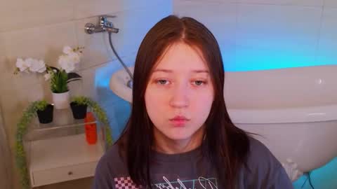 Molly online show from 3, 3, 2026