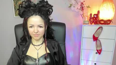 Molly online show from 3, 2, 2026