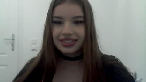 Snapshot of mollysexgirl chatting on 10, 7, 2026 Molly online show from 10, 7, 2026