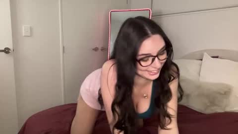 Molly online show from 24, 10, 2025