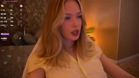 Snapshot of mollyymayy chatting on 17, 5, 2026 mollyymayy online show from 17, 5, 2026