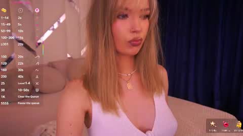 Snapshot of mollyymayy chatting on 14, 6, 2026 mollyymayy online show from 14, 6, 2026