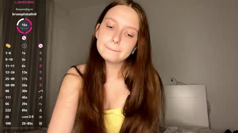 Snapshot of moltenpeach chatting on 6, 6, 2026 Hermina online show from 6, 6, 2026